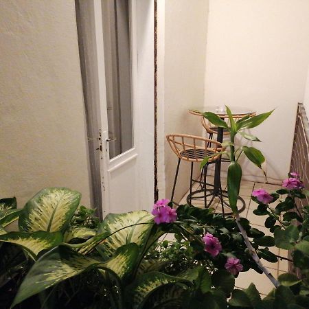 Jolie Chambre Climatisee Avec Balcon Chez L'Habitant Saint Pierre Exterior foto
